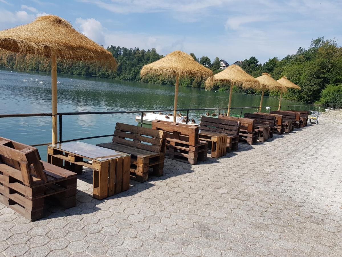 Gostisce Jezero Bed & Breakfast Медводе Екстериор снимка