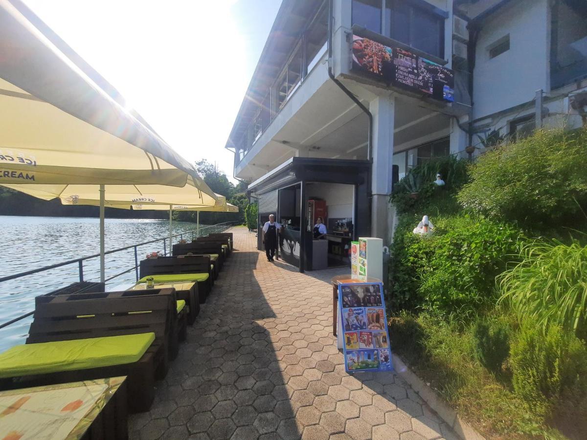 Gostisce Jezero Bed & Breakfast Медводе Екстериор снимка