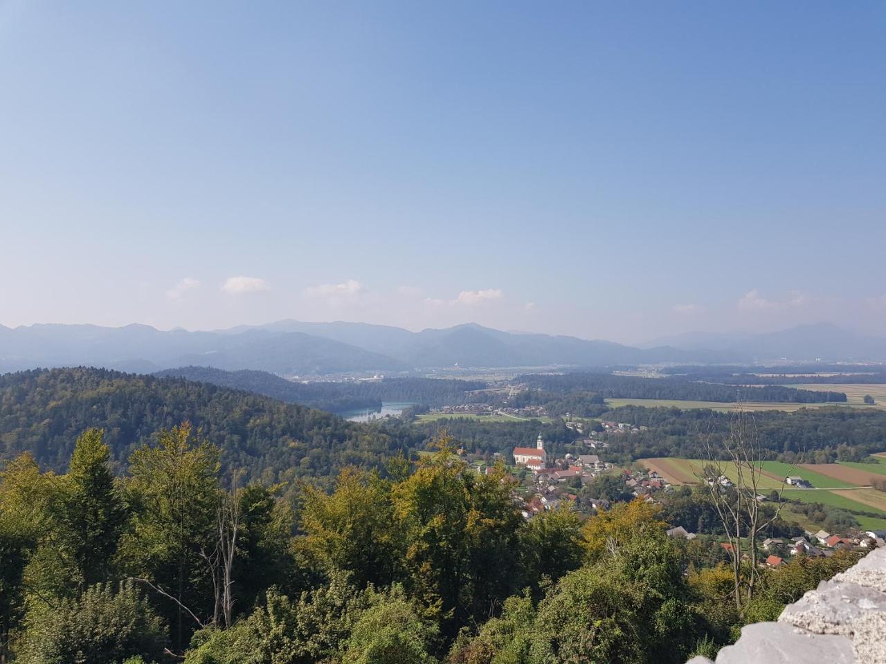 Gostisce Jezero Bed & Breakfast Медводе Екстериор снимка