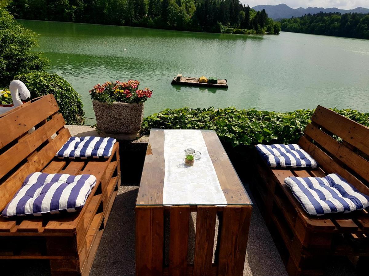 Gostisce Jezero Bed & Breakfast Медводе Екстериор снимка